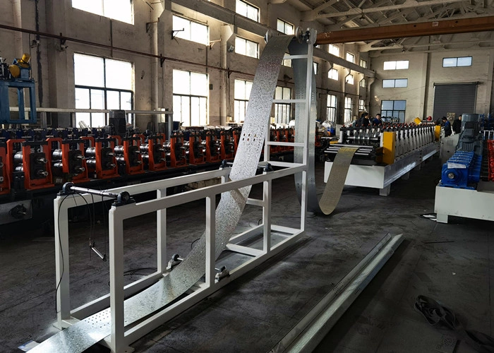 Acumulador de la máquina formadora de rollos de correas Z