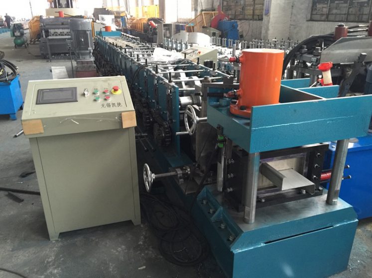 máquina de correas z