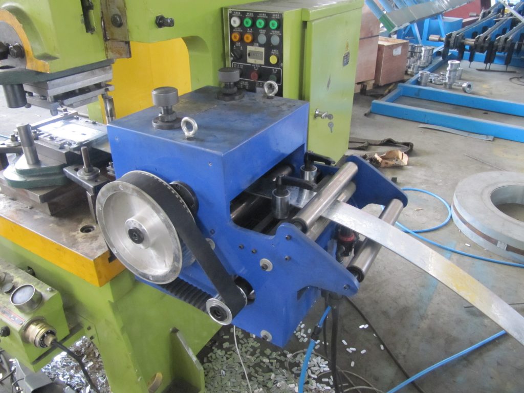 профилегибочная машина для производства стоек с стойкой 2