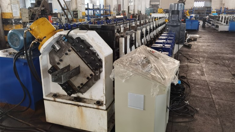 Guardrail Post Roll Former Machine