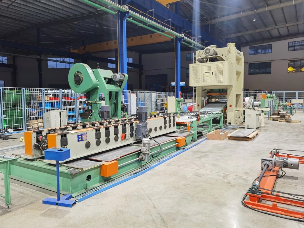 how a roll forming machine works